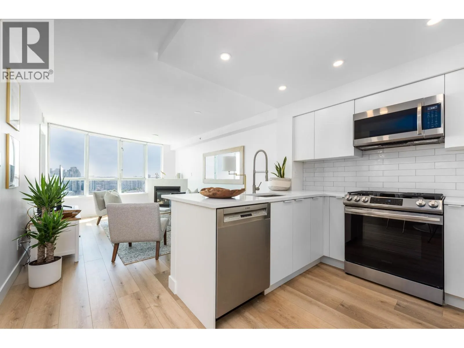2208 63 KEEFER PLACE