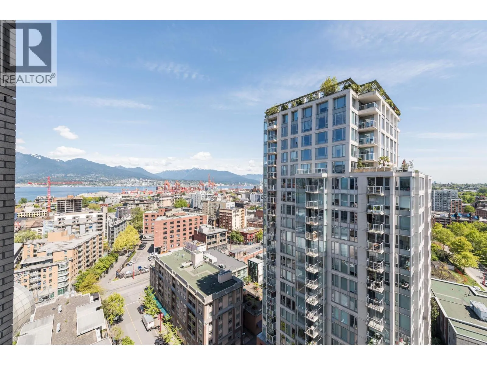 2208 63 KEEFER PLACE