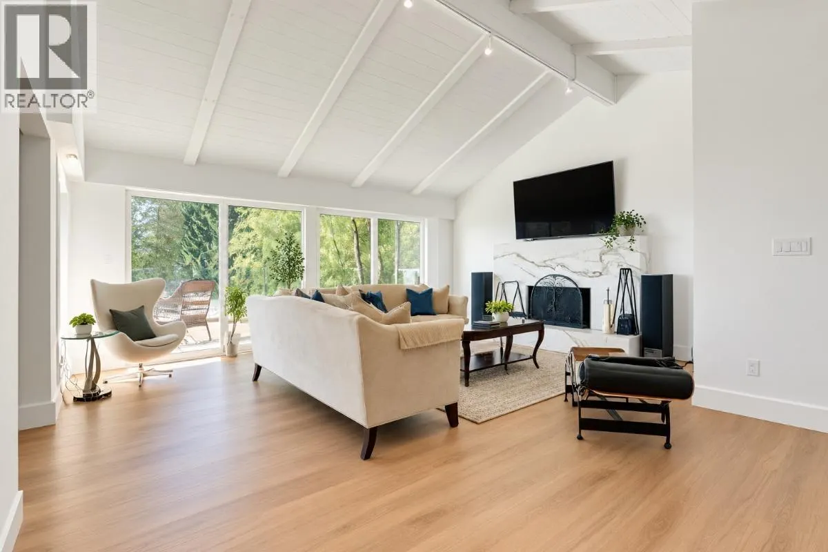 1115 GROVELAND COURT