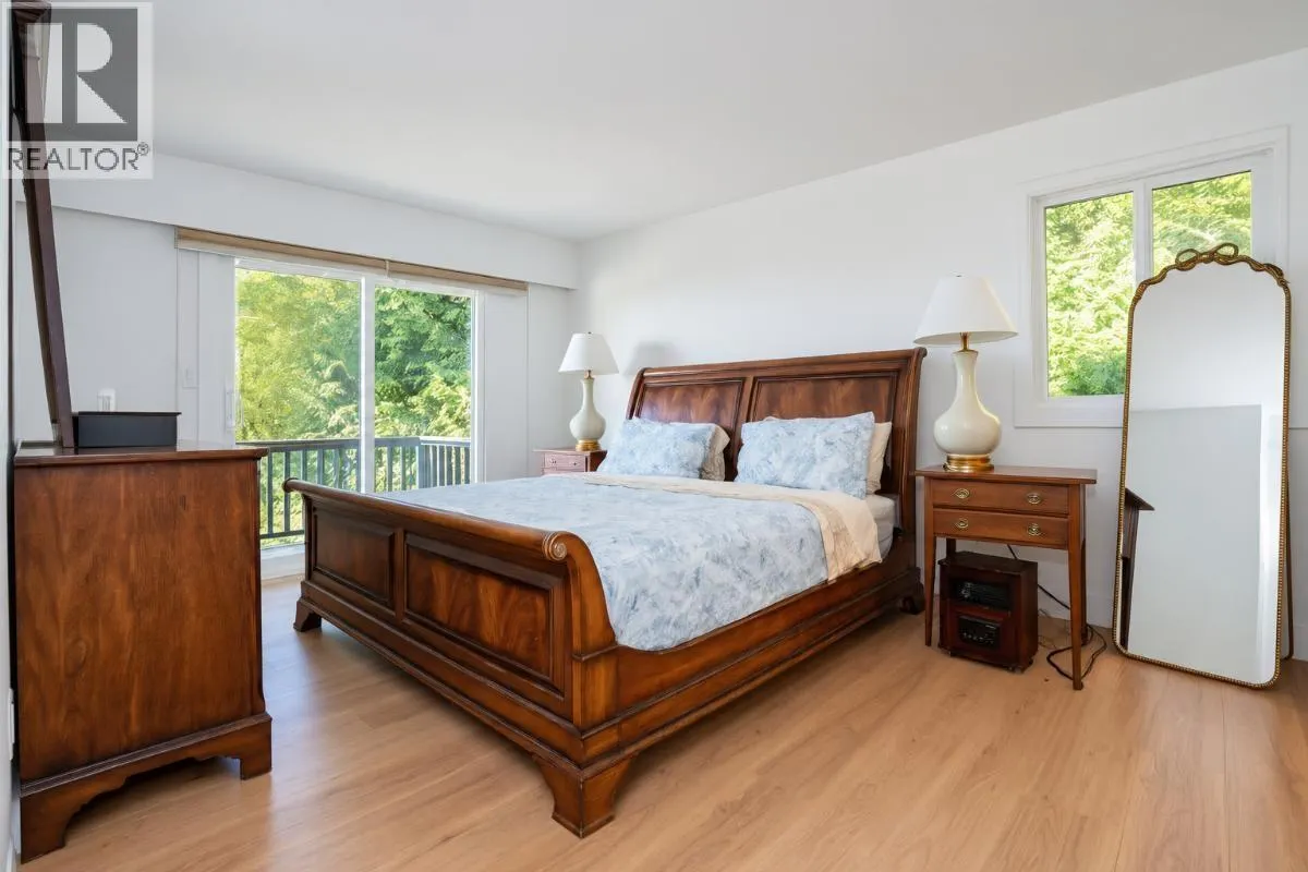 1115 GROVELAND COURT