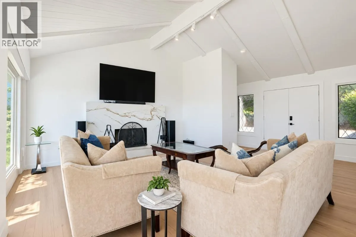 1115 GROVELAND COURT