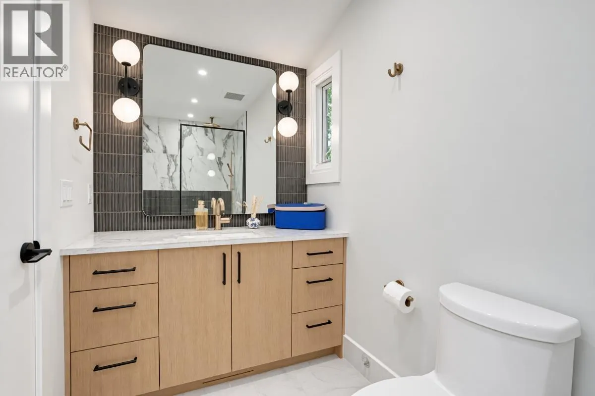 1115 GROVELAND COURT