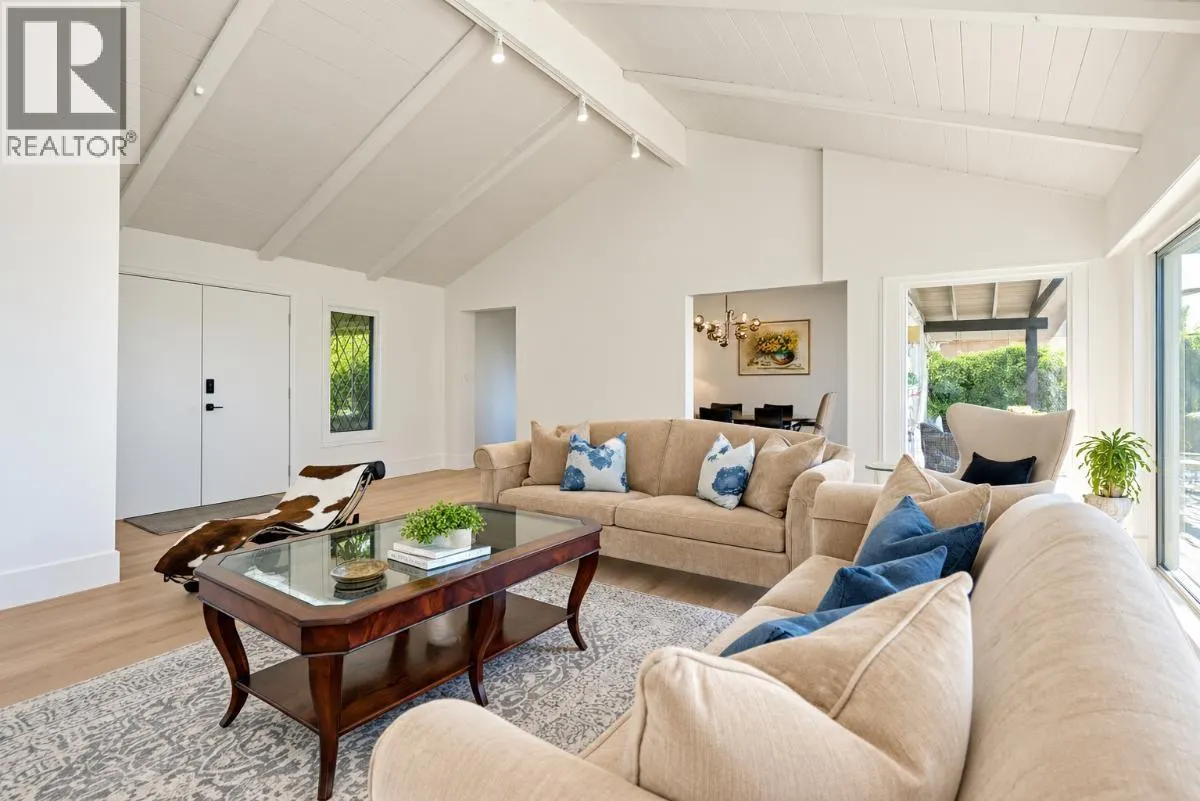 1115 GROVELAND COURT