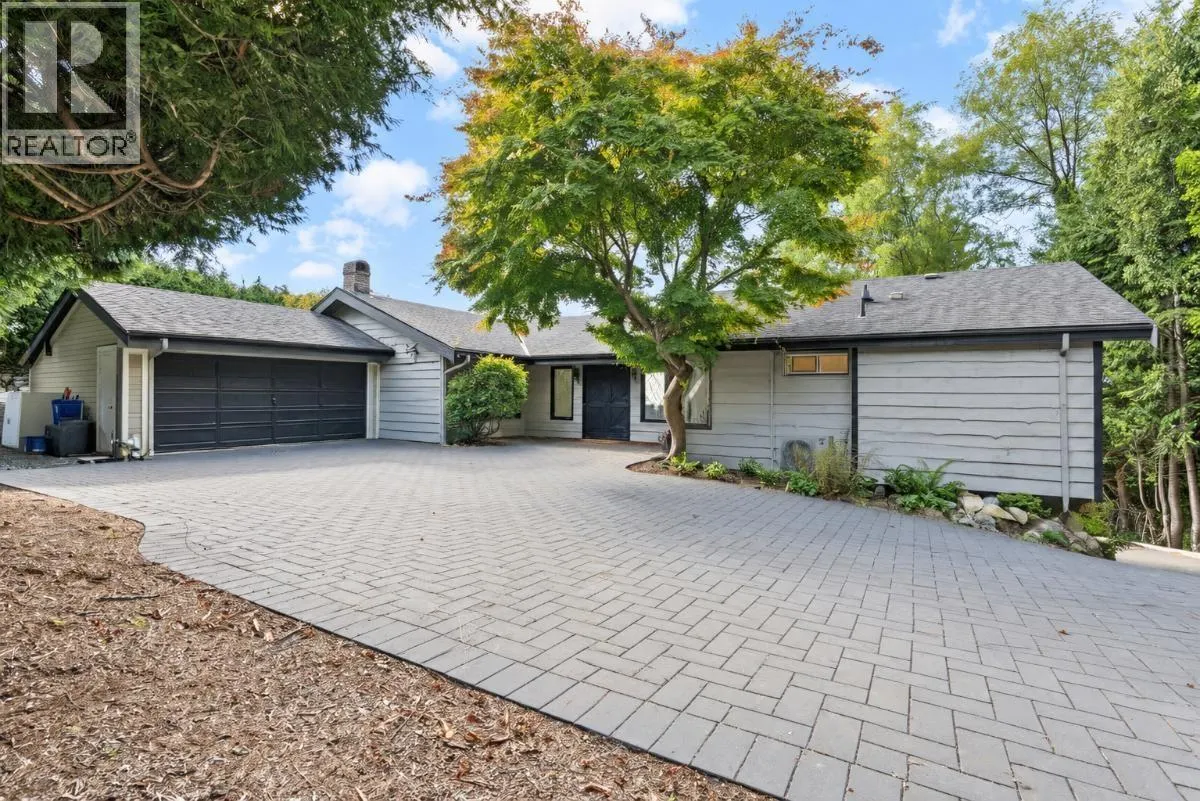 1115 GROVELAND COURT