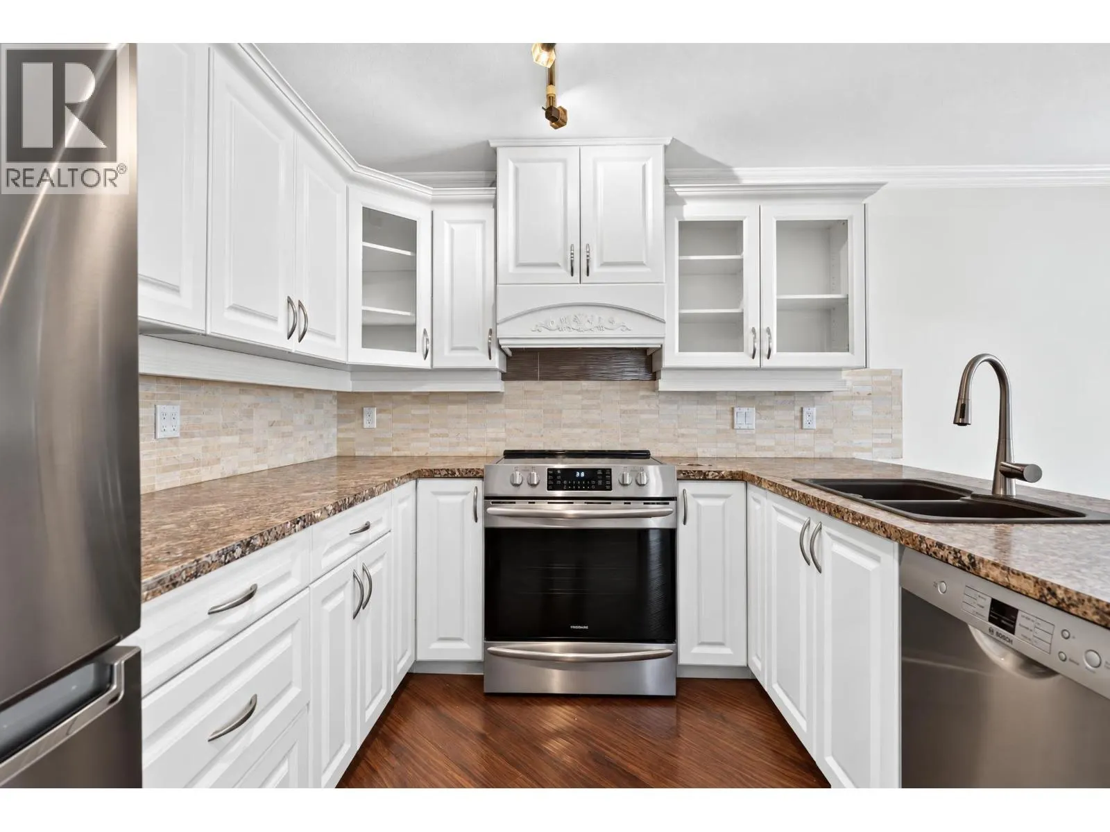 211N 1100 56TH STREET STREET