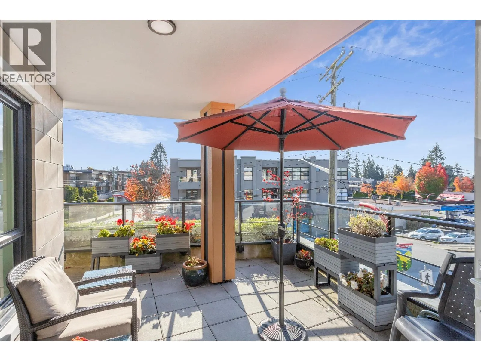206 3220 CONNAUGHT CRESCENT