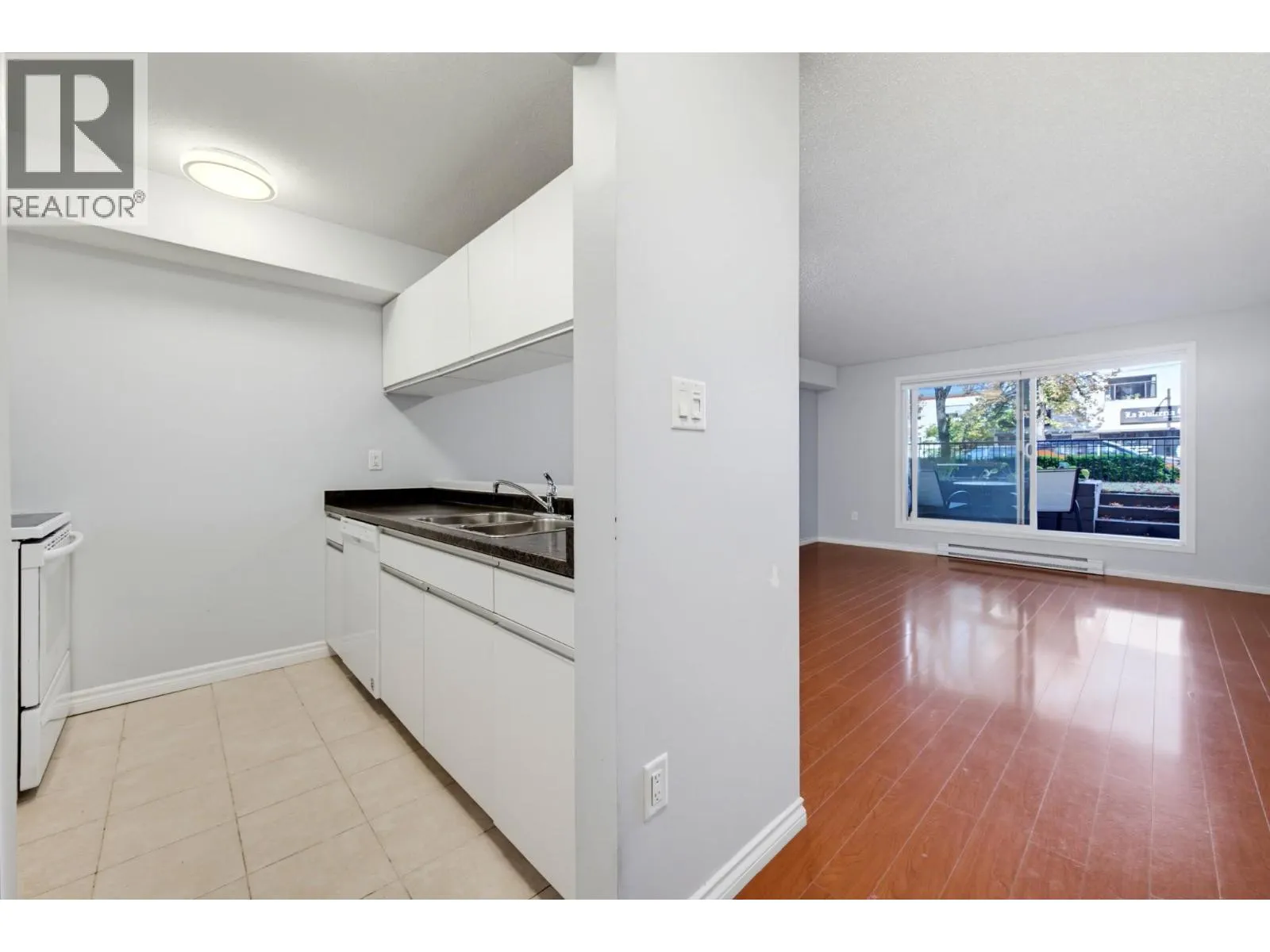 101 1040 E BROADWAY