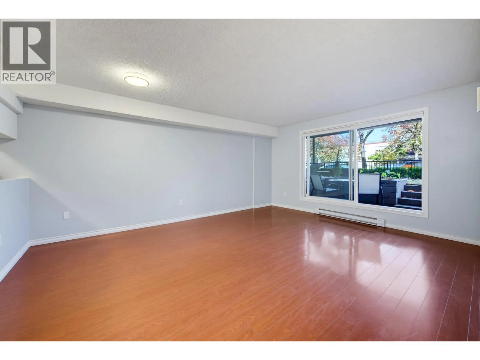 101 1040 E BROADWAY