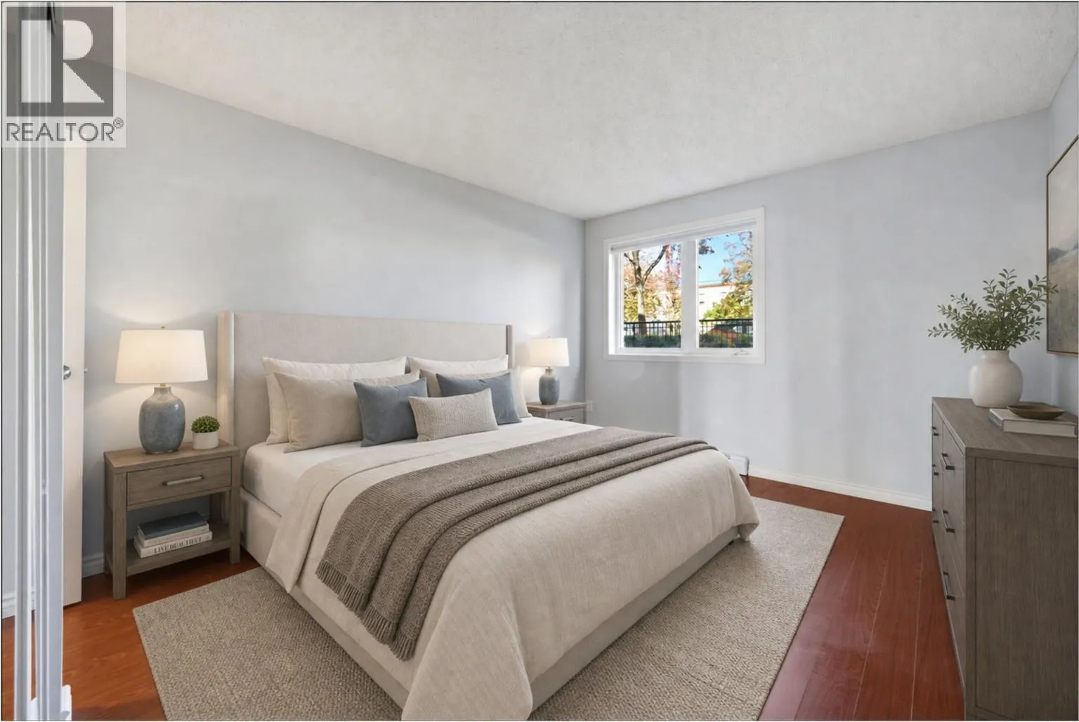 101 1040 E BROADWAY