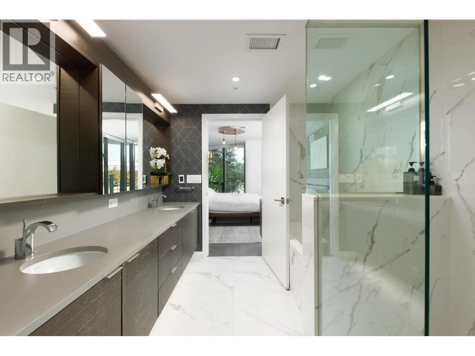 106 1678 PULLMAN PORTER STREET