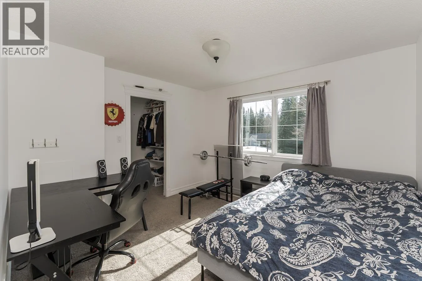 6743 VALLEYVIEW DRIVE