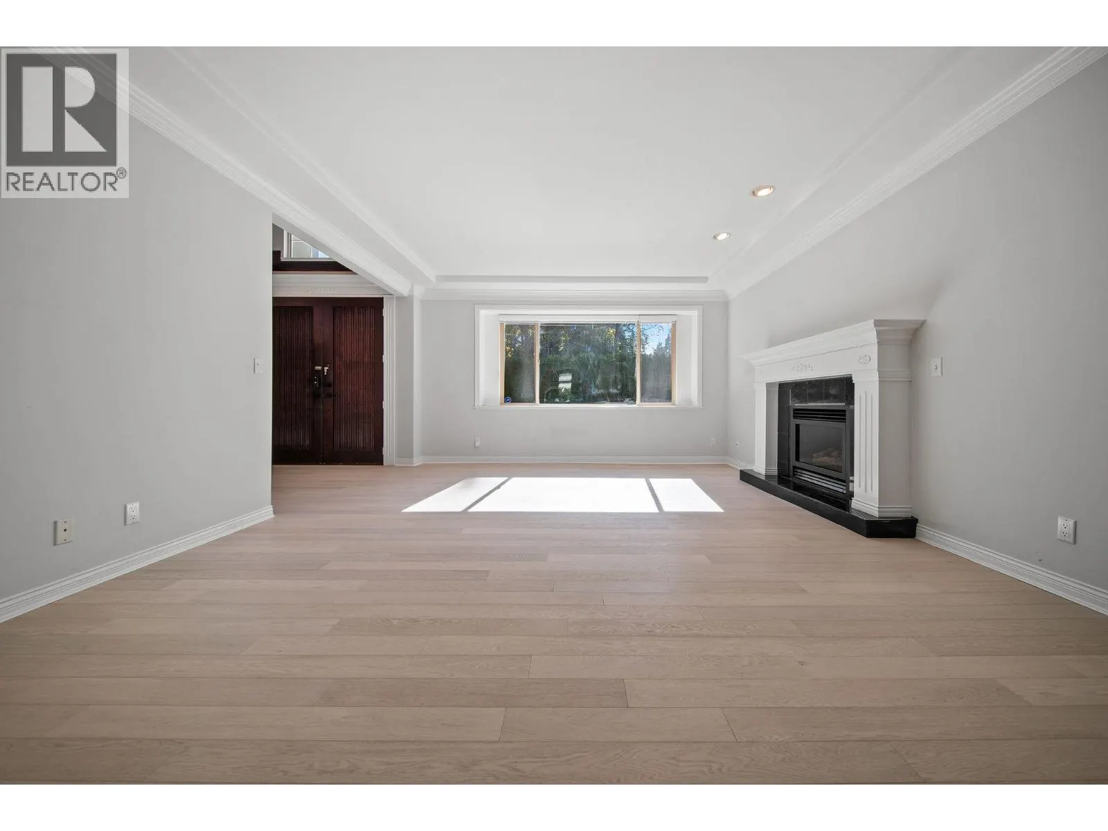 336 W 19TH STREET