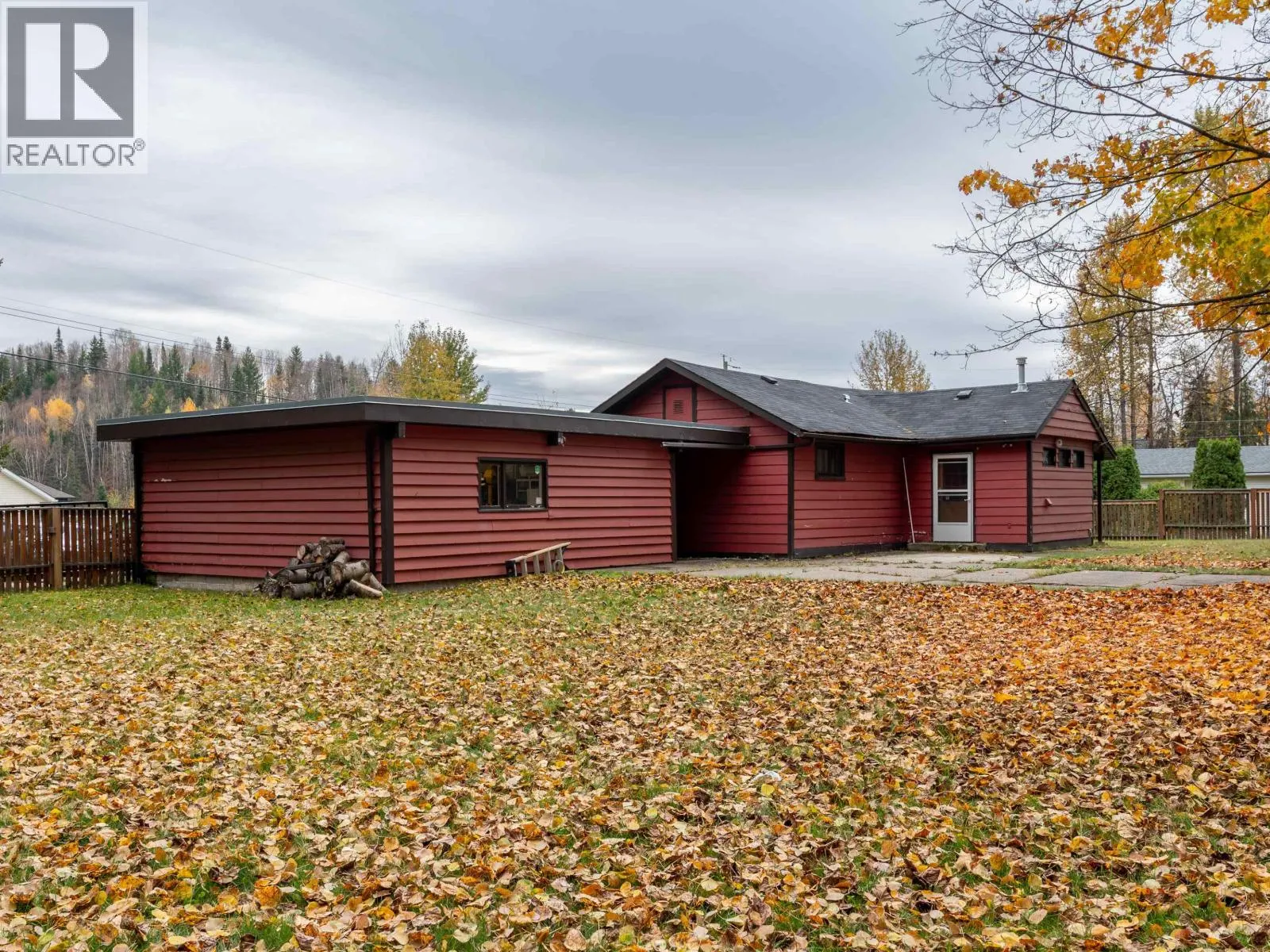 5328 COOK CRESCENT