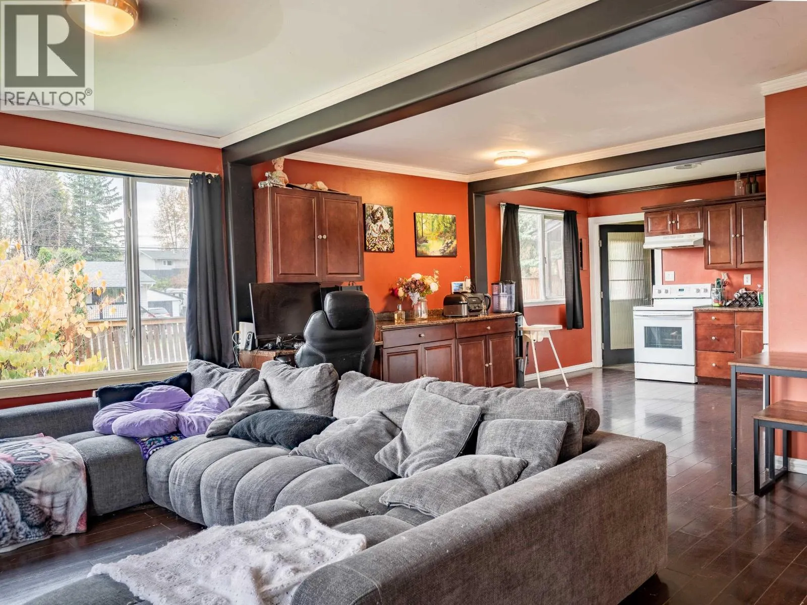 5328 COOK CRESCENT