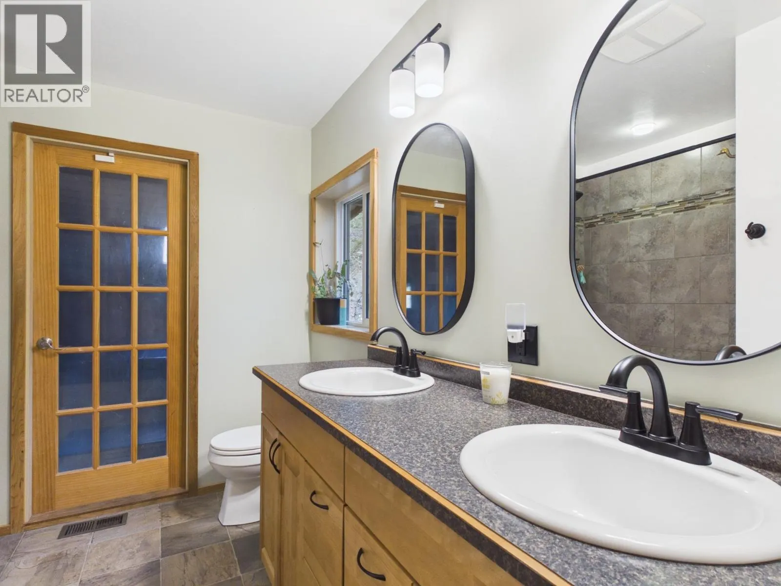 1140 TOWER CRESCENT