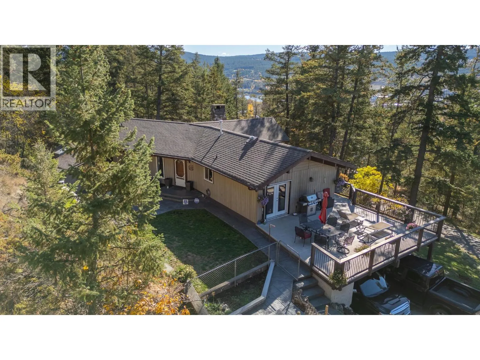 1140 TOWER CRESCENT