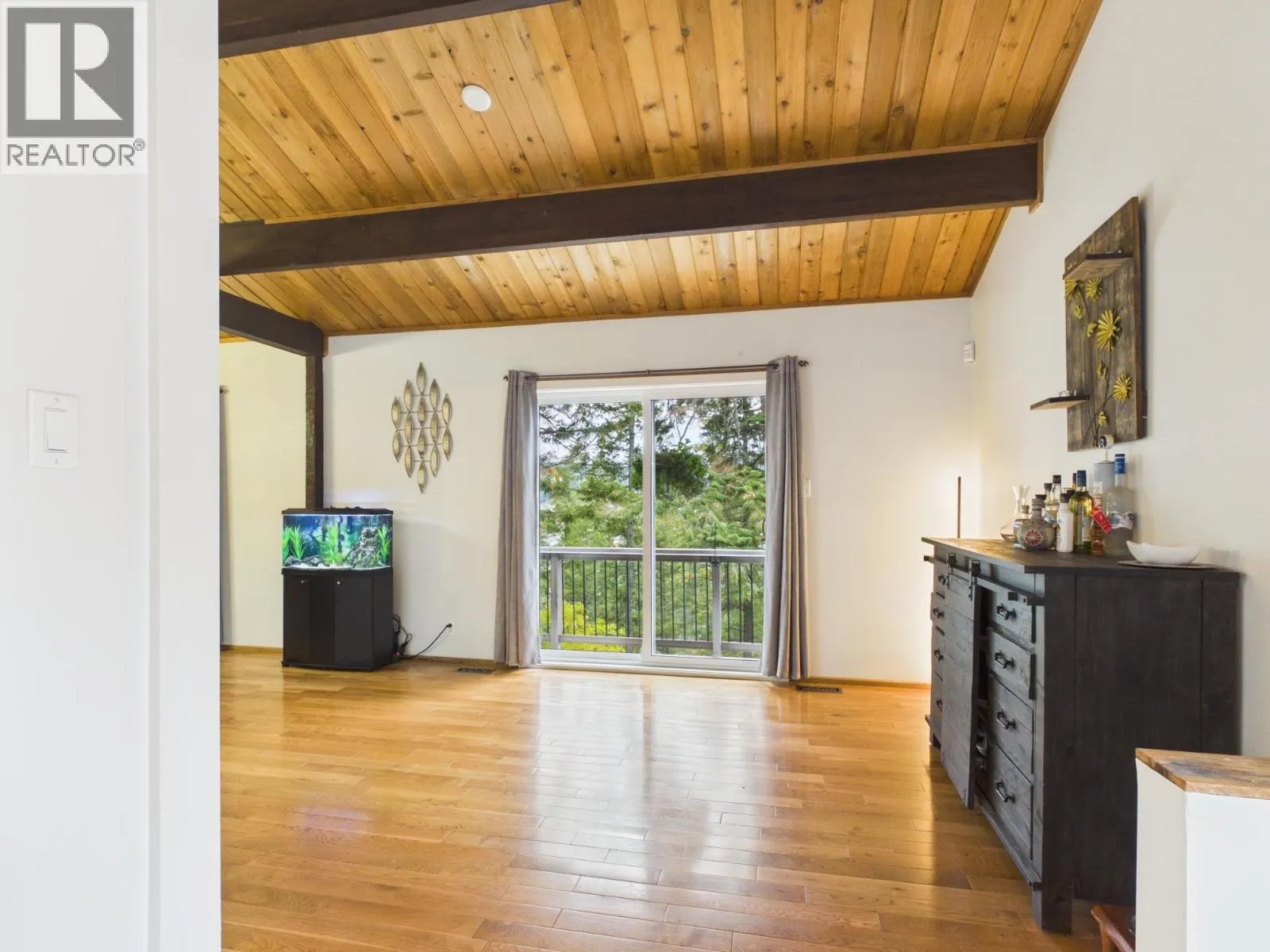 1140 TOWER CRESCENT