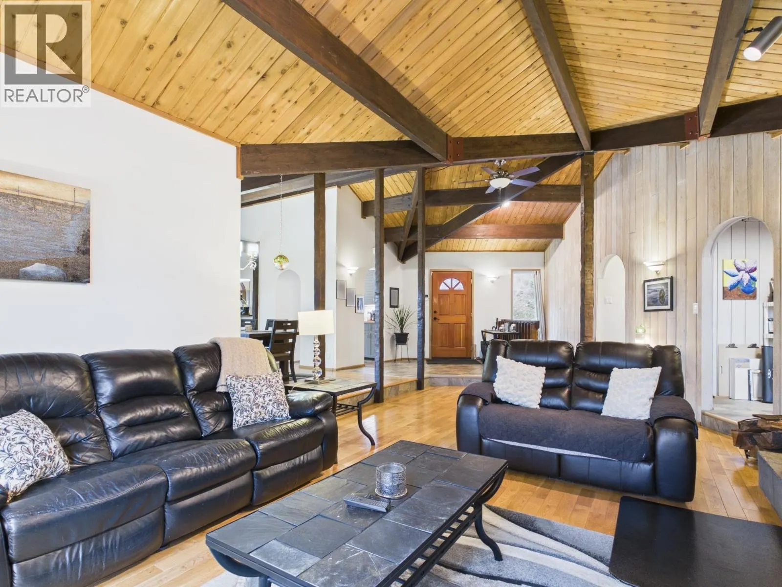 1140 TOWER CRESCENT