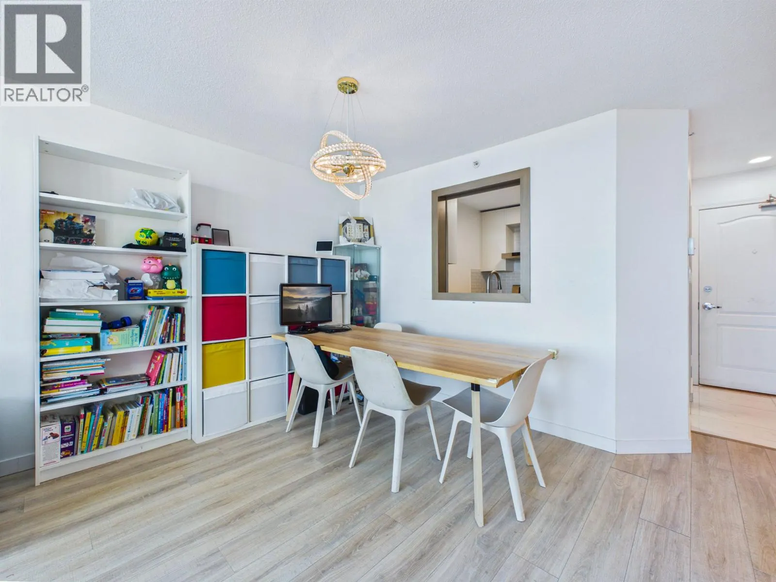 1405 6622 SOUTHOAKS CRESCENT