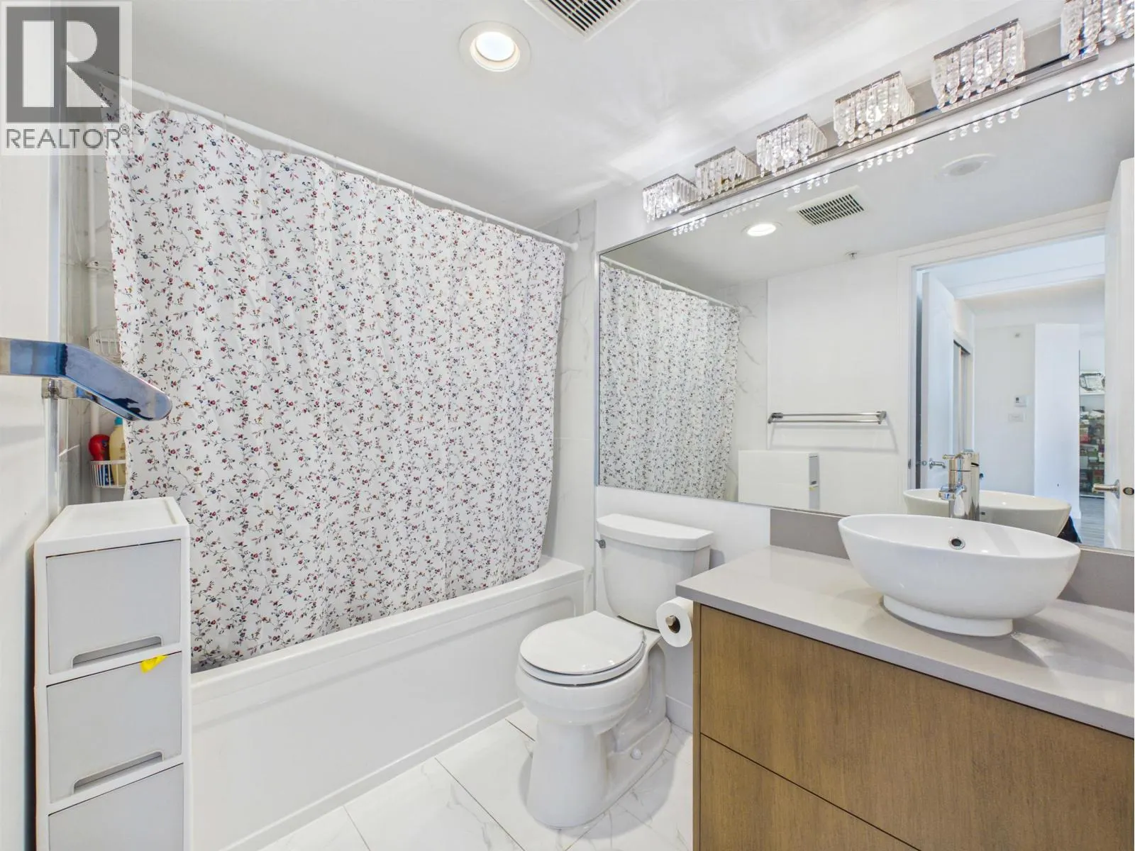 1405 6622 SOUTHOAKS CRESCENT
