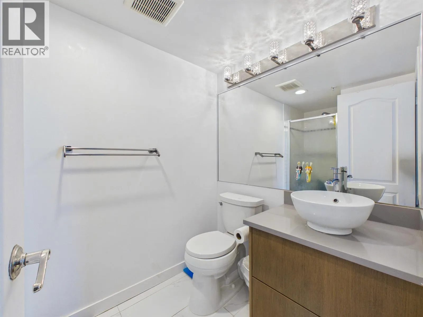 1405 6622 SOUTHOAKS CRESCENT