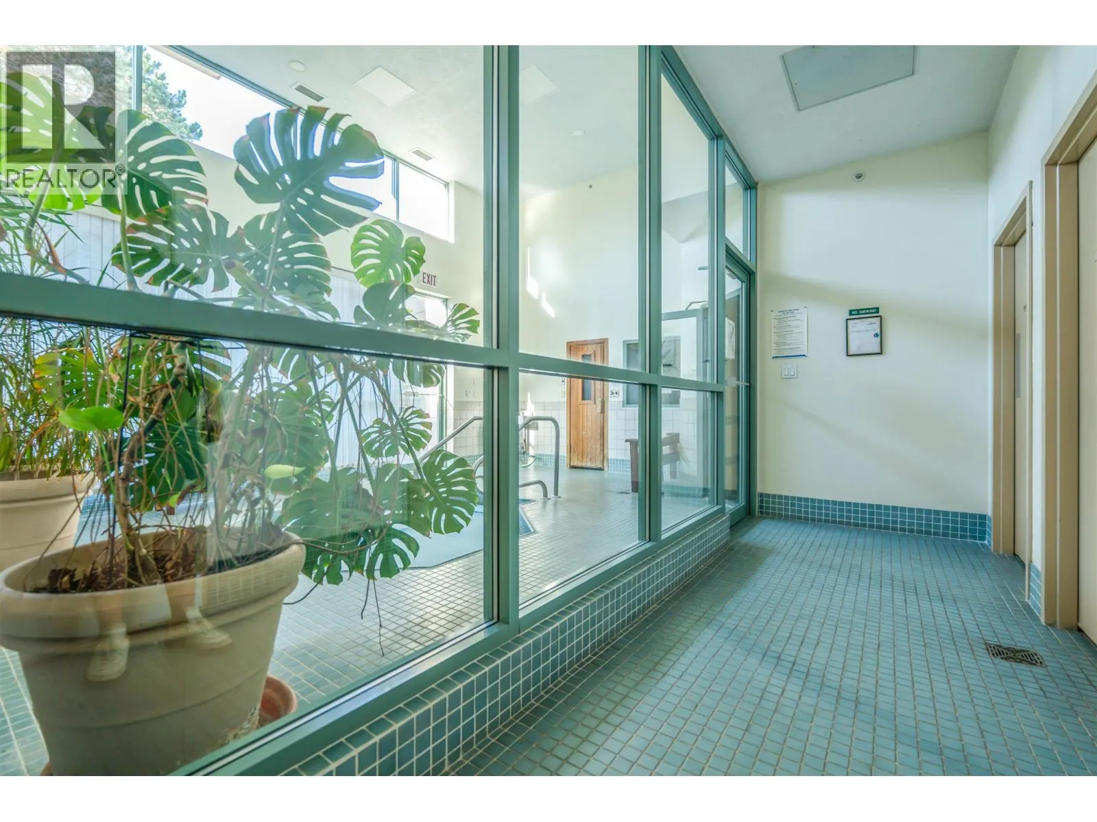 1405 6622 SOUTHOAKS CRESCENT