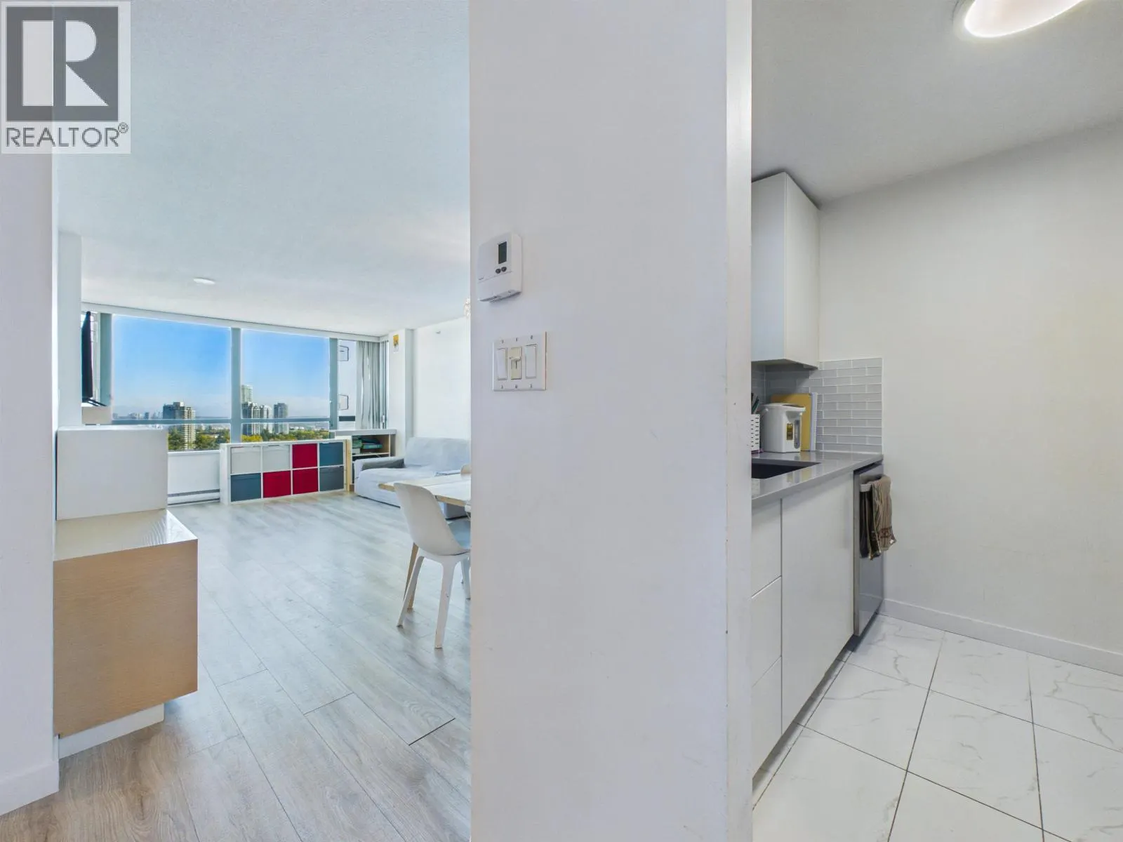 1405 6622 SOUTHOAKS CRESCENT