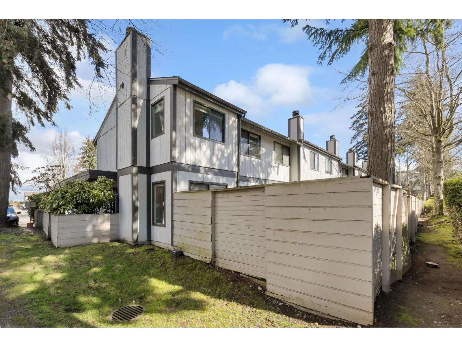 53 6712 BAKER ROAD