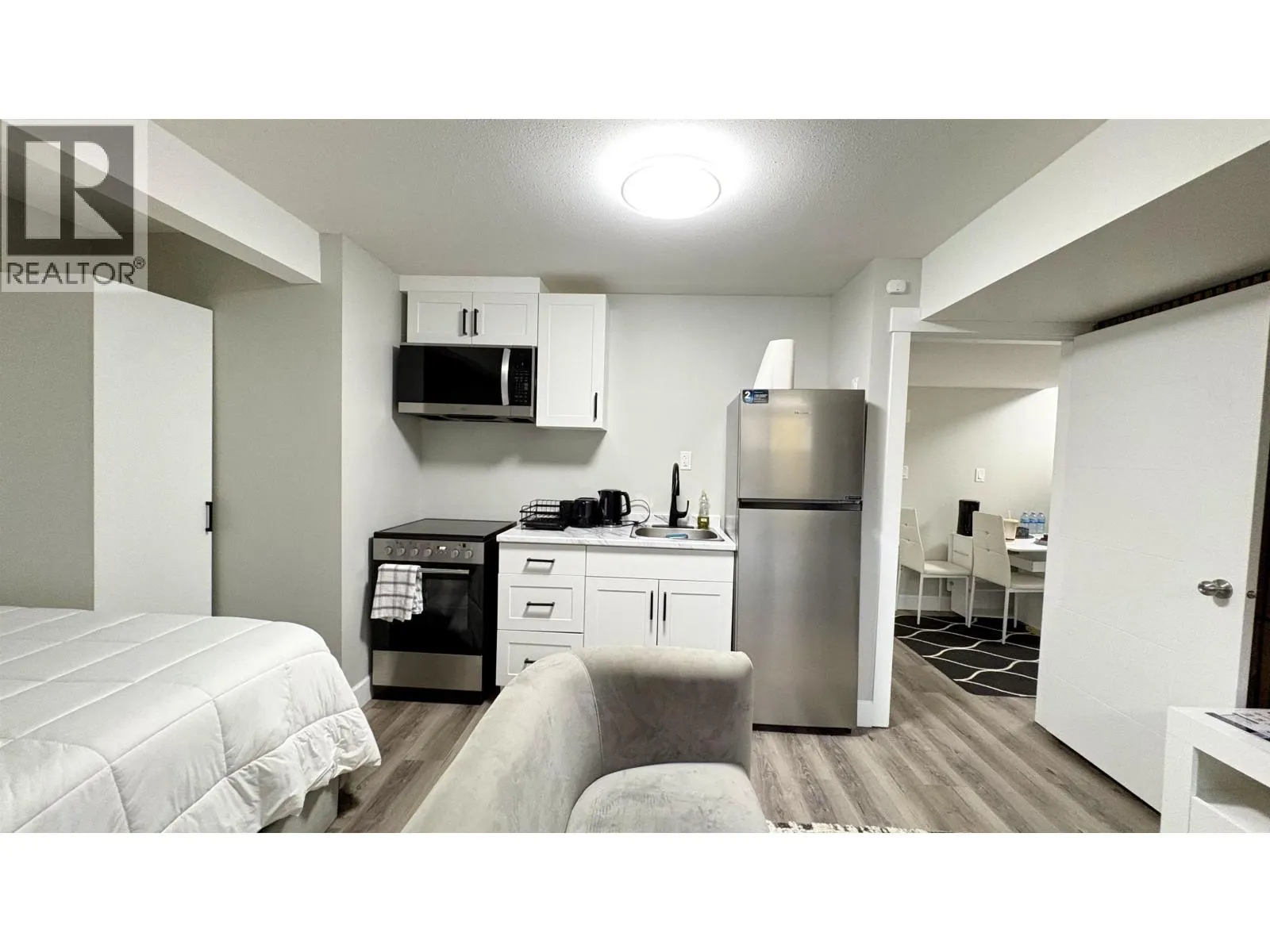 2794 MAURICE DRIVE