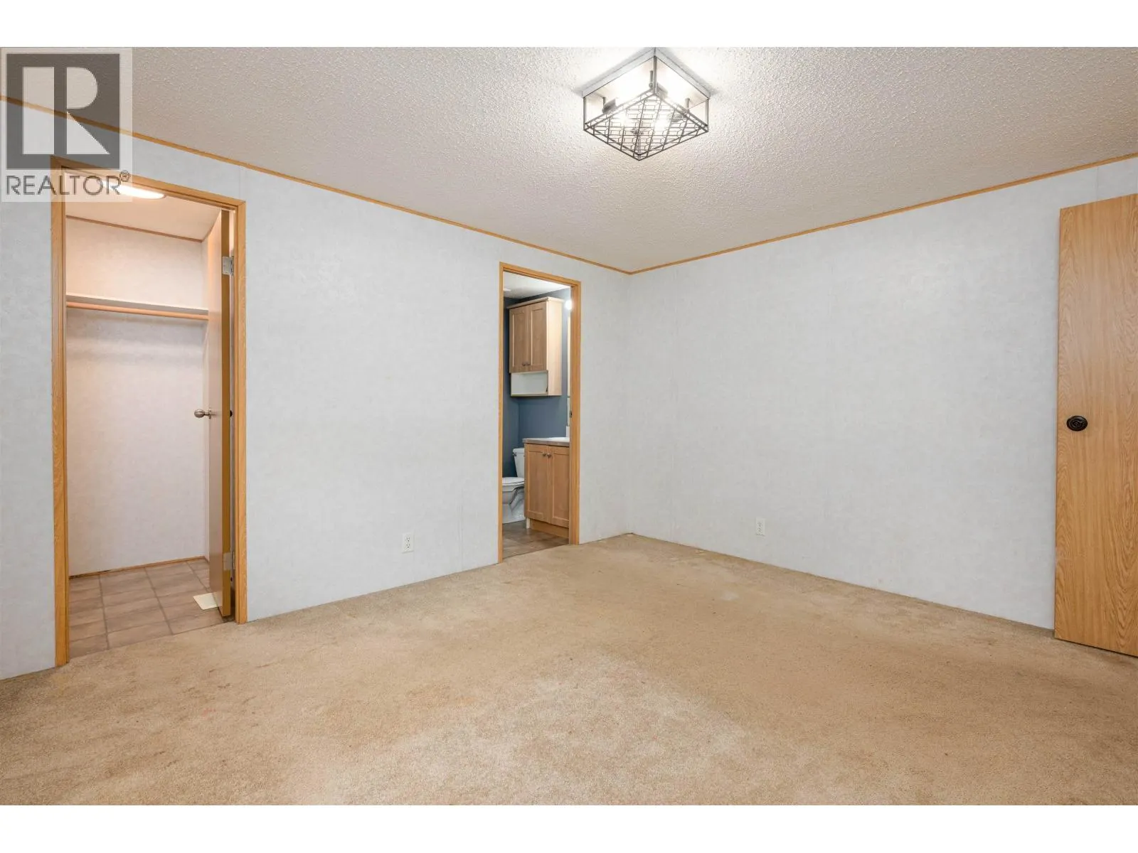 2578 MINOTTI DRIVE
