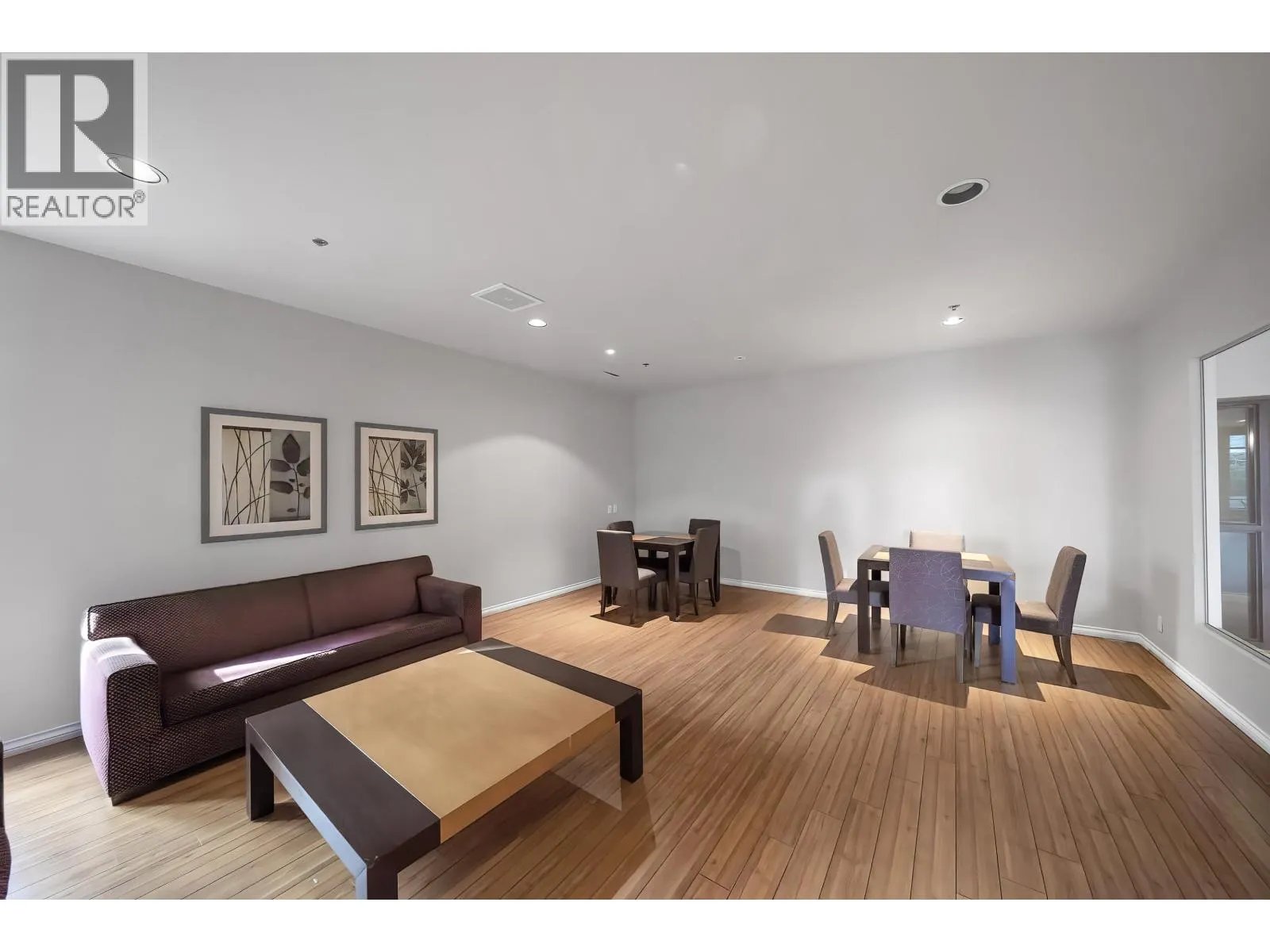 1801 6331 BUSWELL STREET