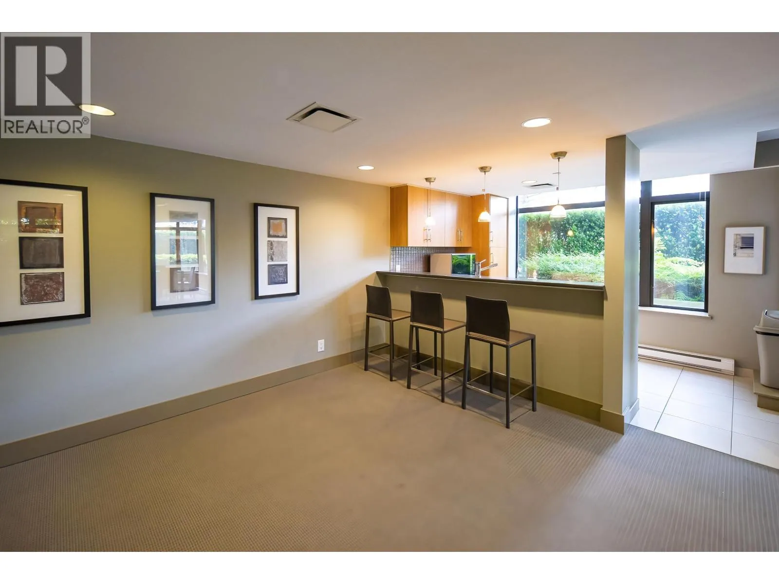 1801 6331 BUSWELL STREET