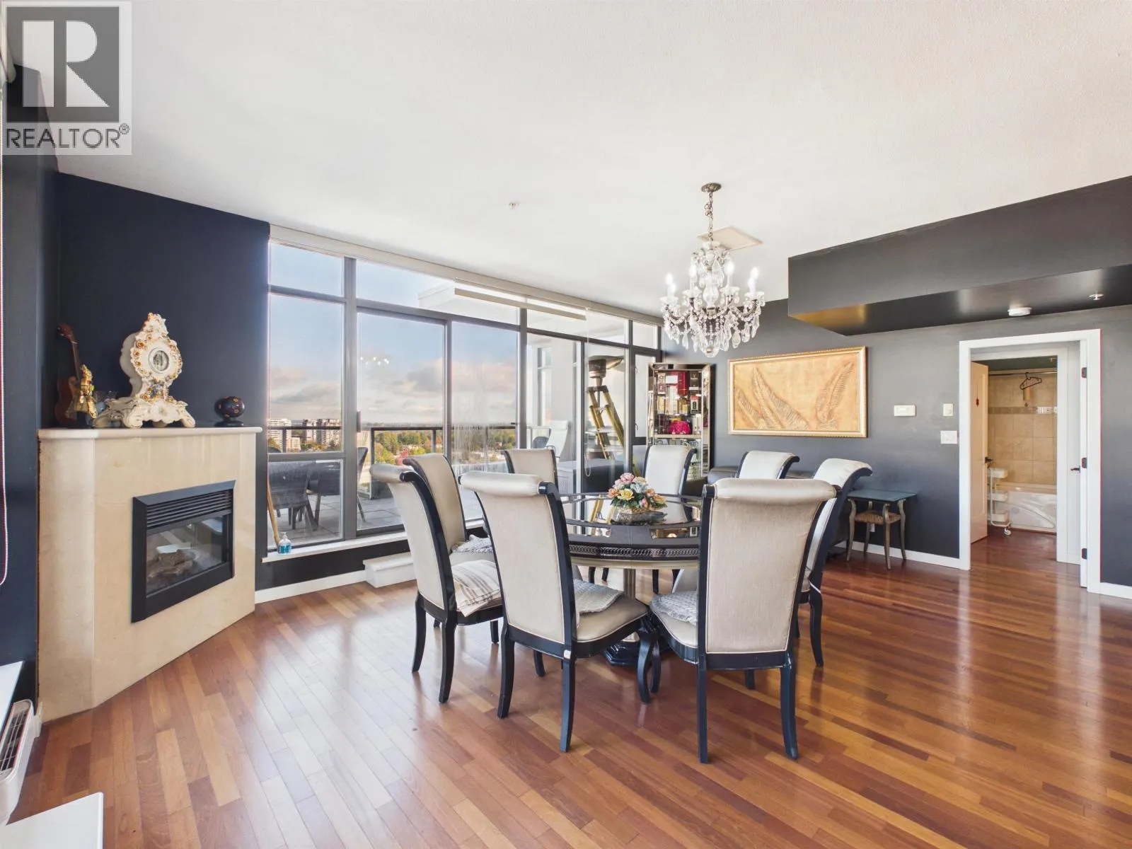 1801 6331 BUSWELL STREET