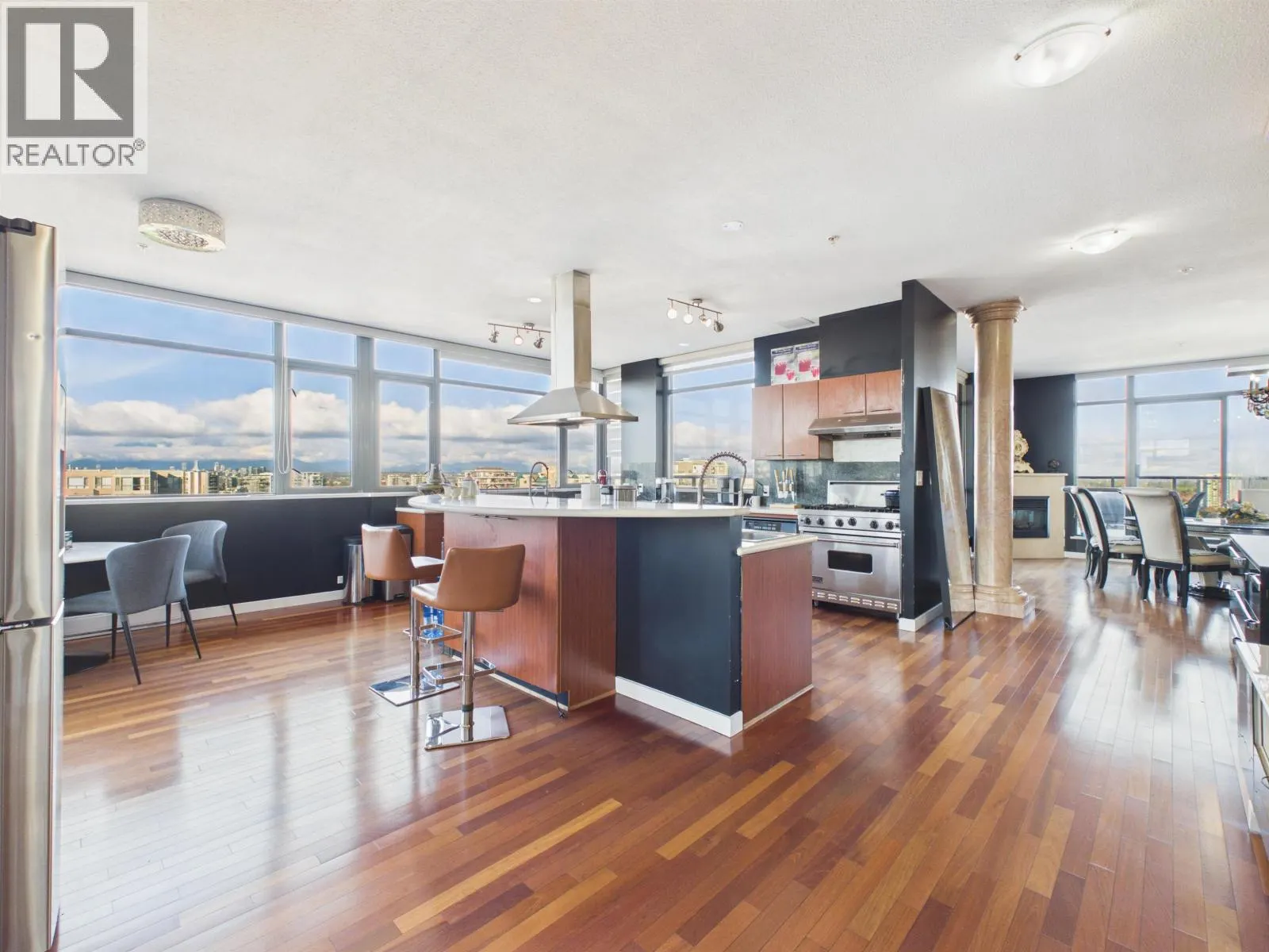1801 6331 BUSWELL STREET