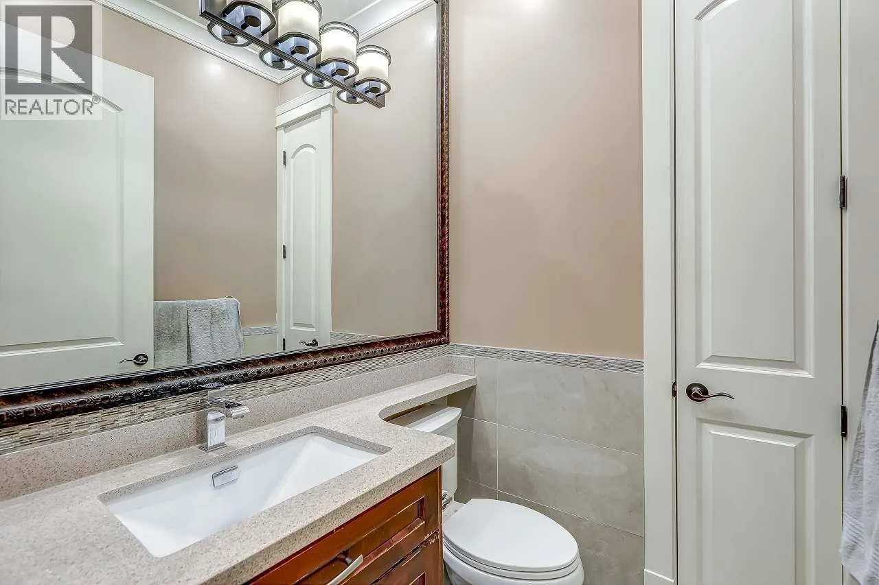66 W 44TH AVENUE
