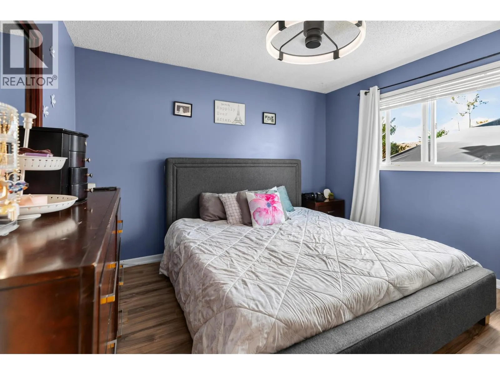 346 CORLESS CRESCENT