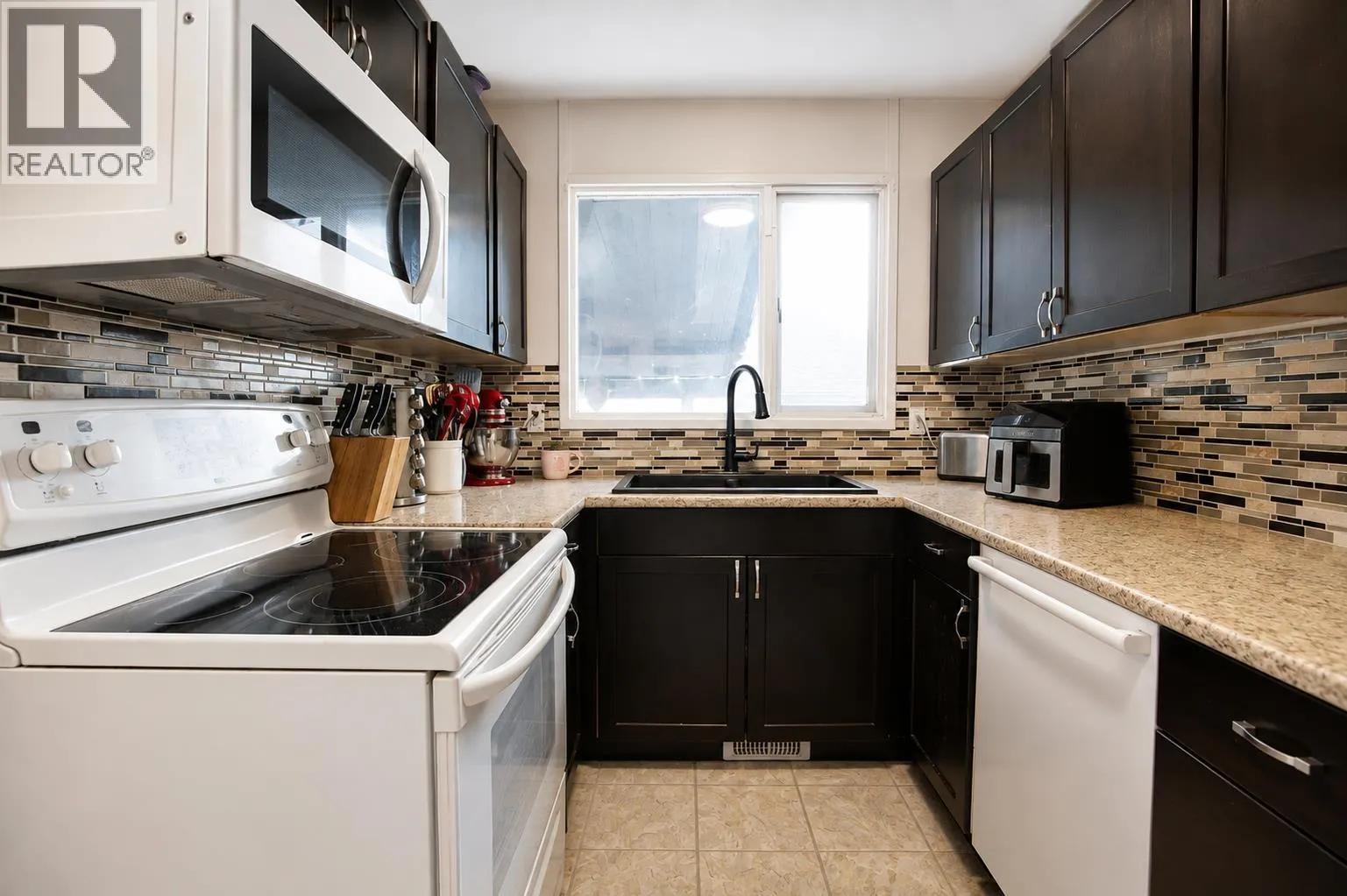 346 CORLESS CRESCENT