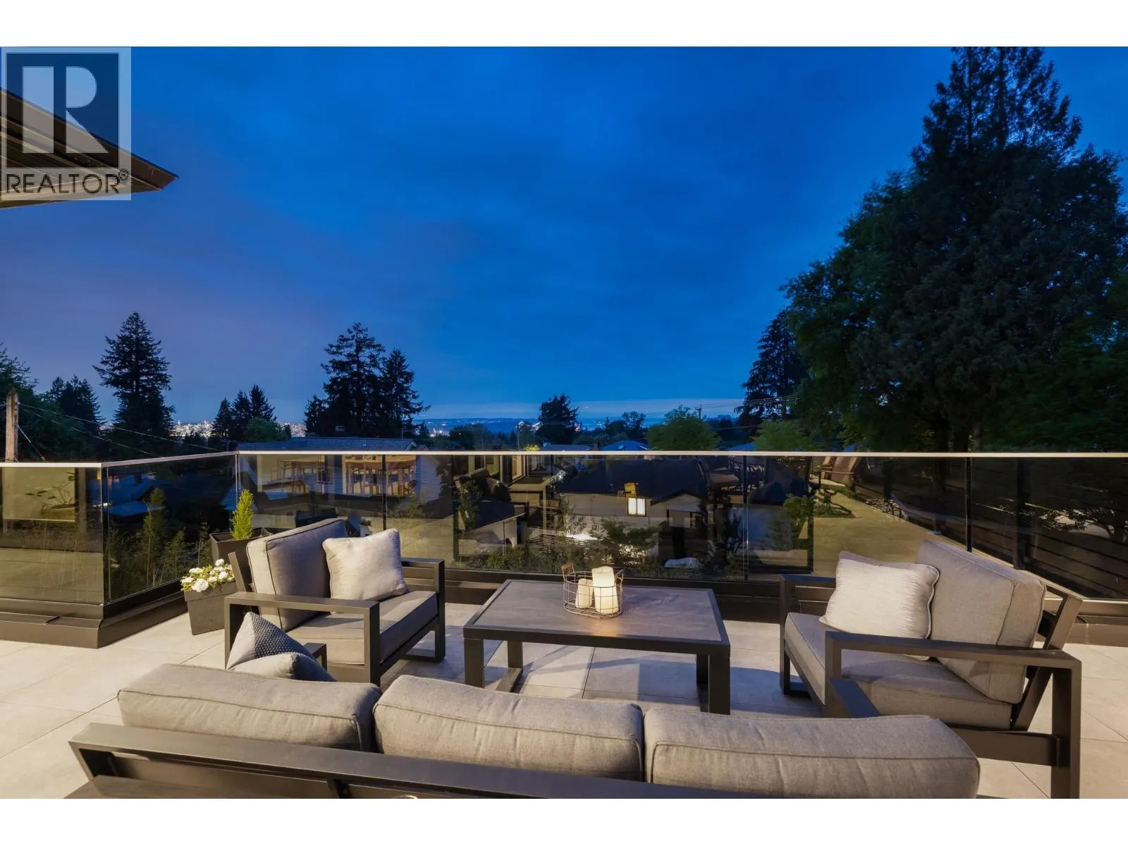 255 SANDRINGHAM CRESCENT