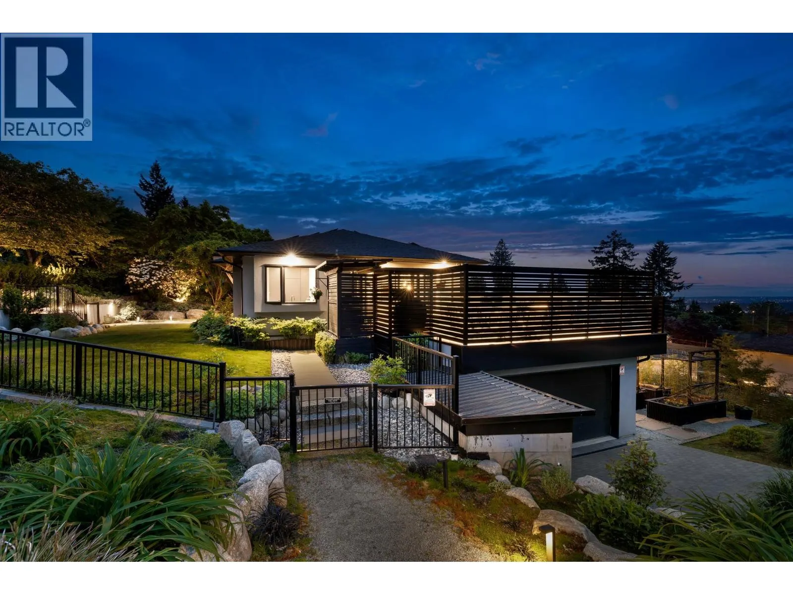 255 SANDRINGHAM CRESCENT