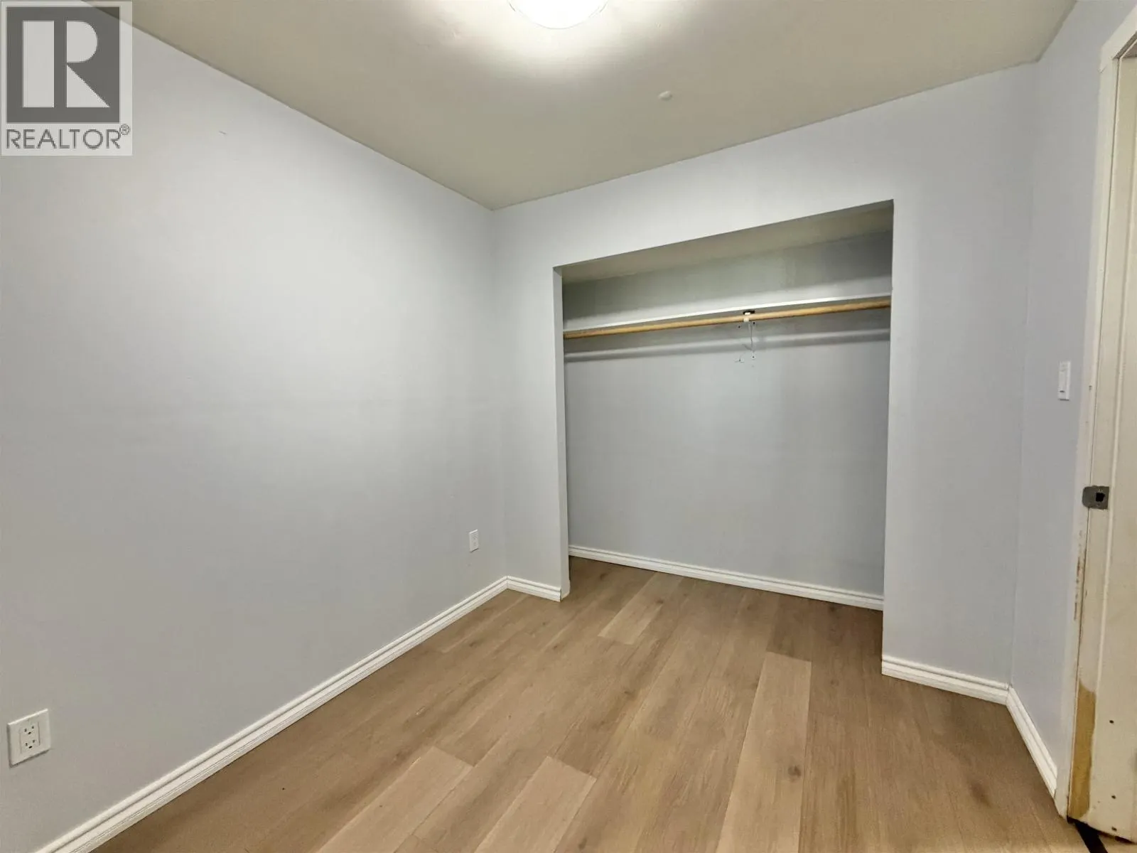 960 N SECOND AVENUE