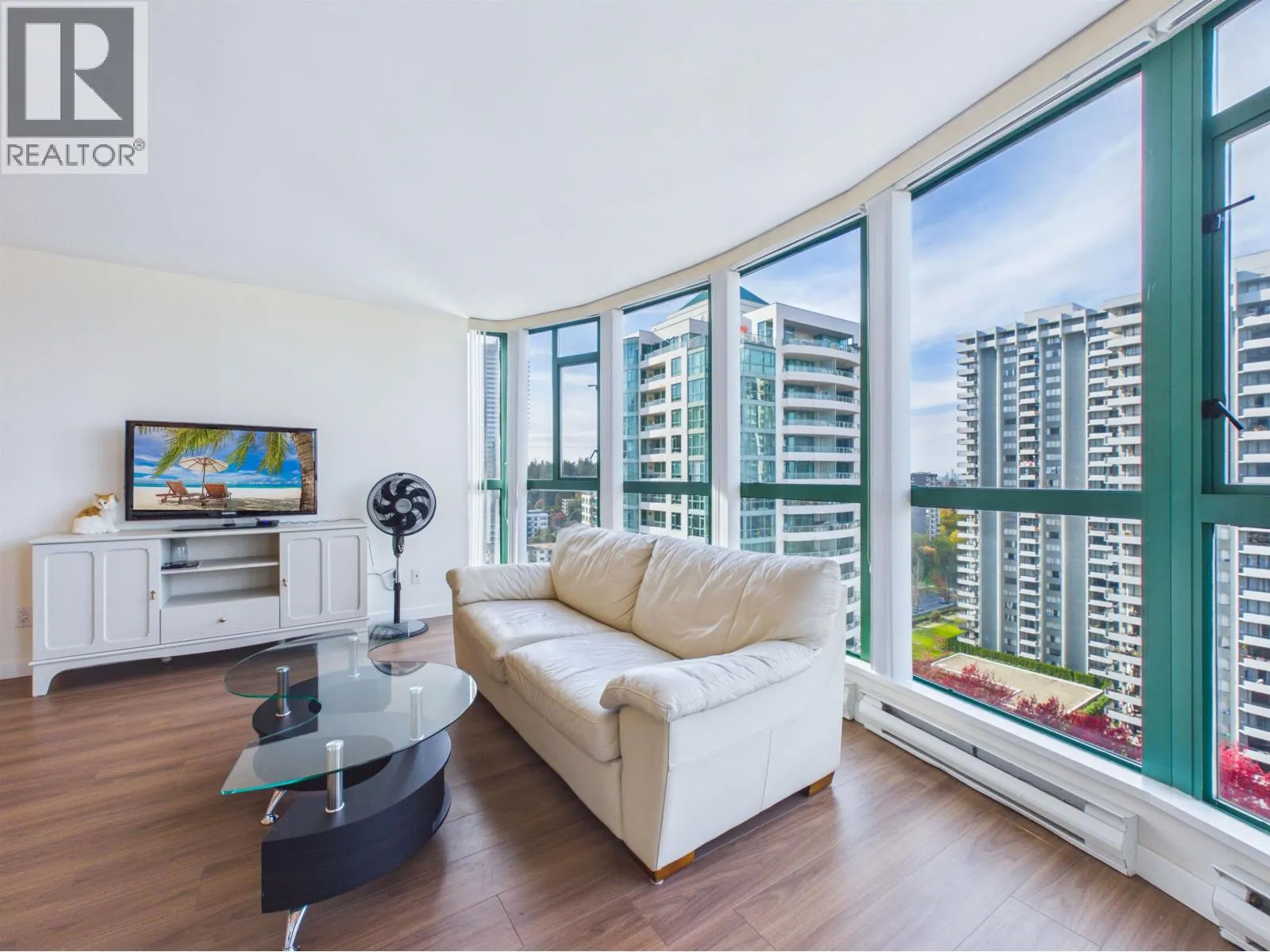 1705 5833 WILSON AVENUE