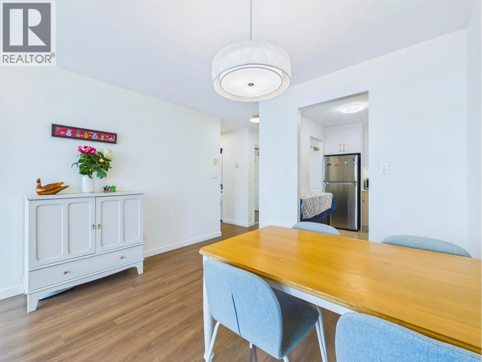 1705 5833 WILSON AVENUE