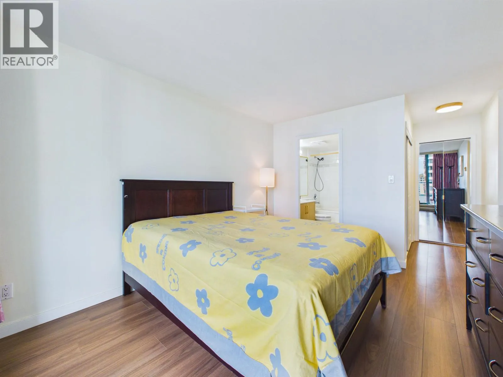 1705 5833 WILSON AVENUE