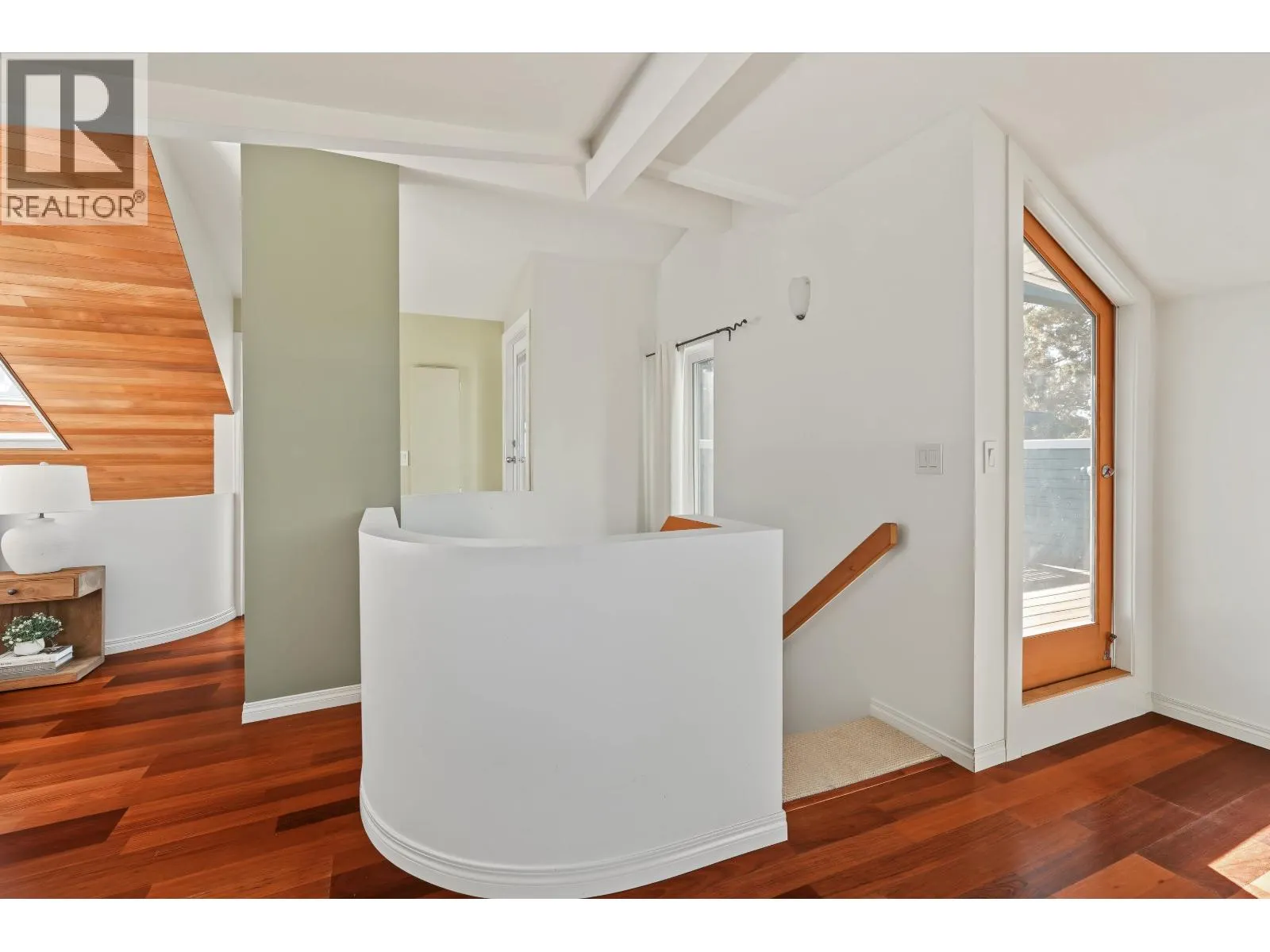 4 2682 W 8TH AVENUE
