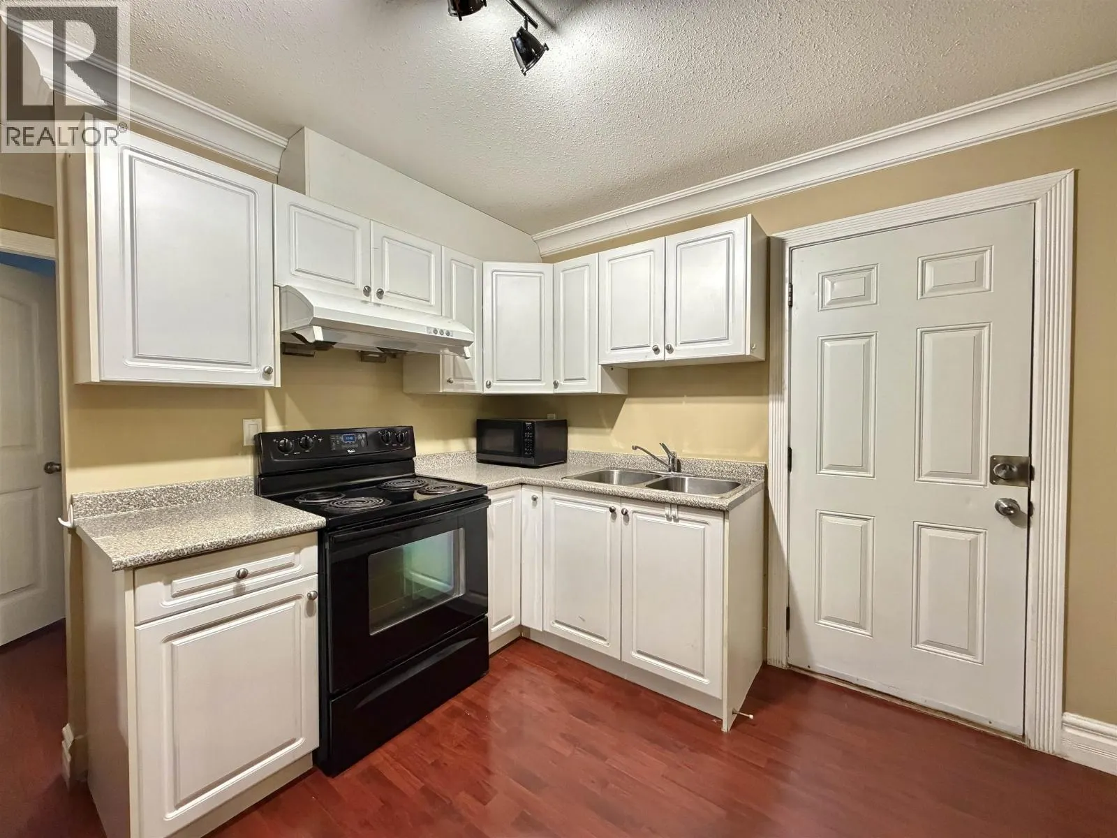 1BD 7730 NELSON AVENUE