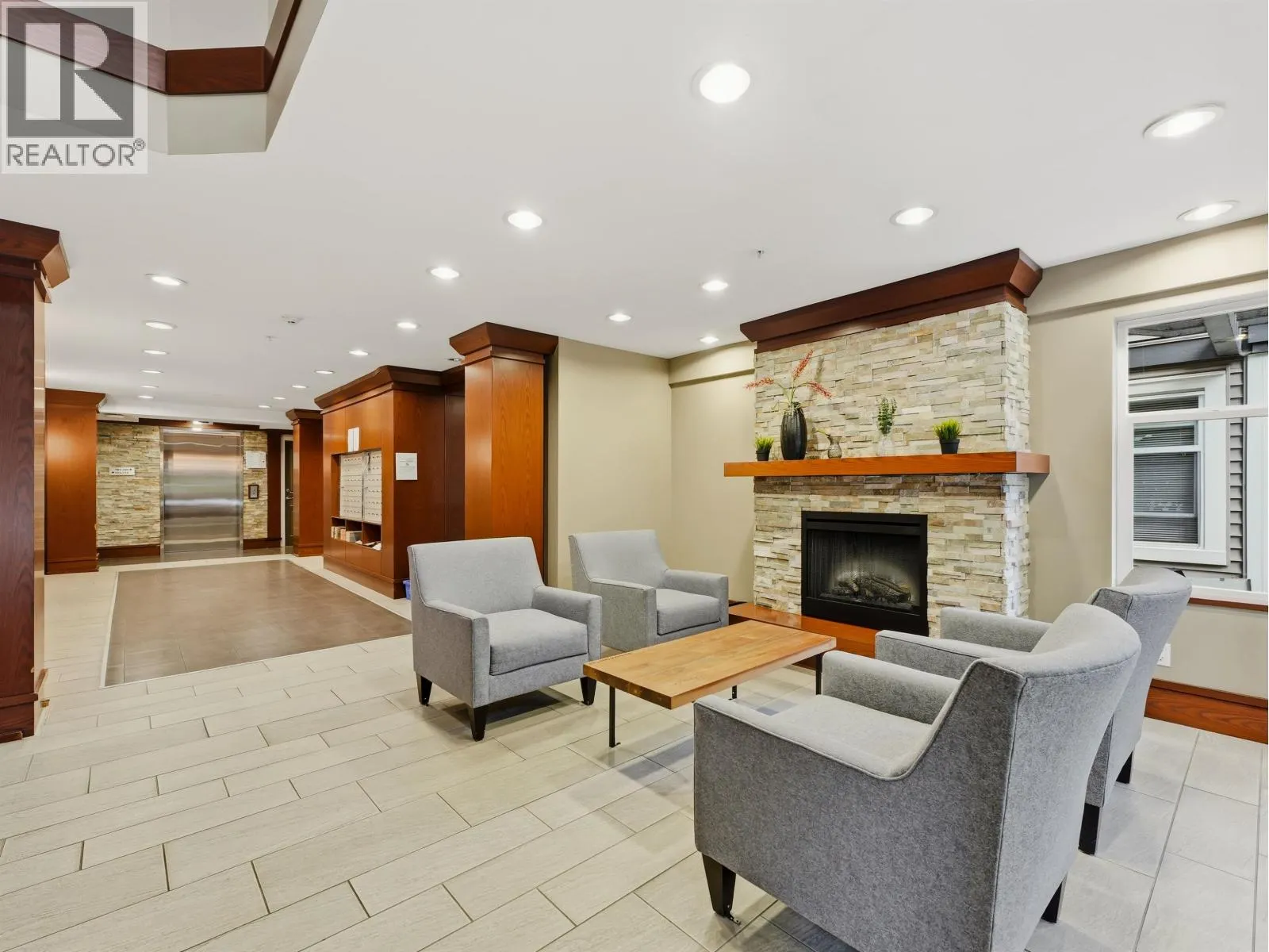311 4868 BRENTWOOD DRIVE