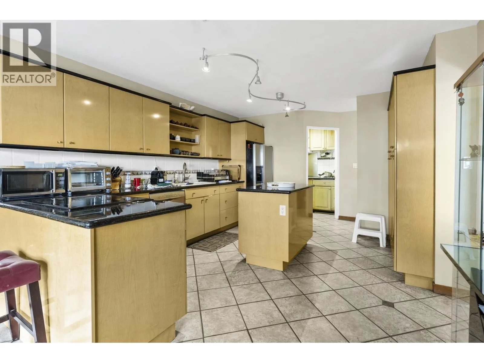 4582 WOODGREEN COURT