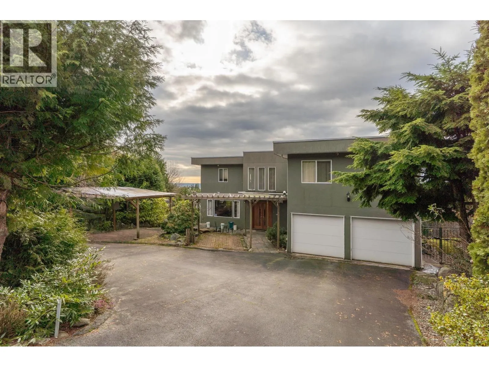 4582 WOODGREEN COURT