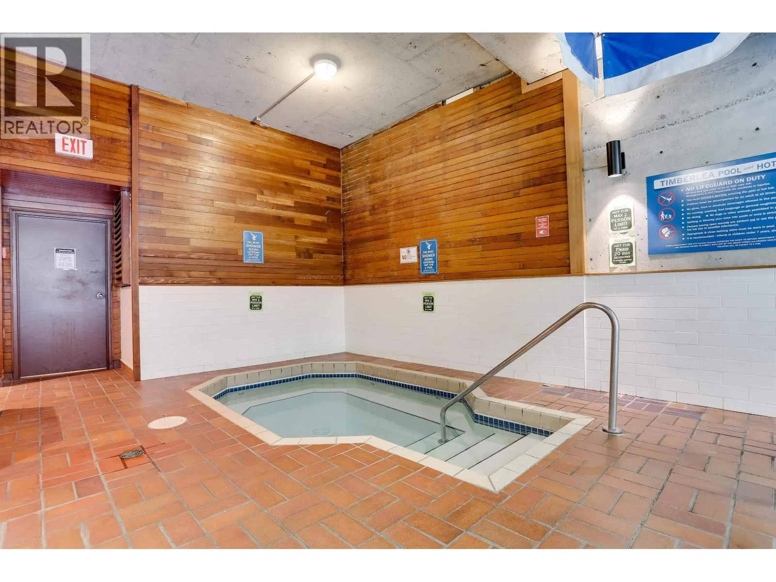 1504 3771 BARTLETT COURT