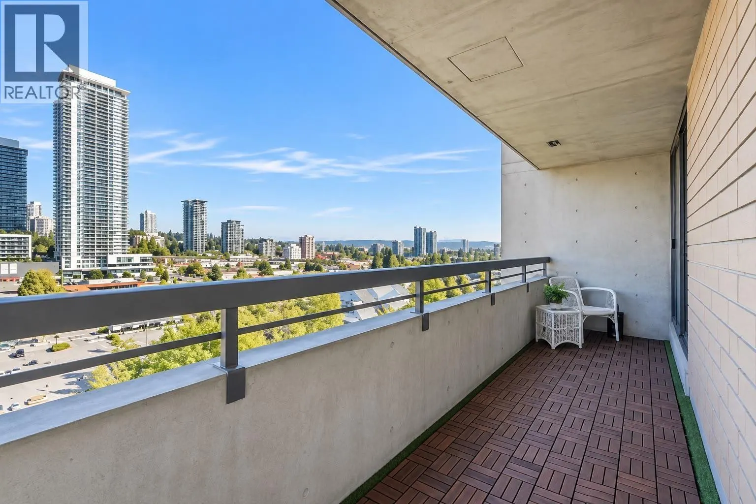 1504 3771 BARTLETT COURT